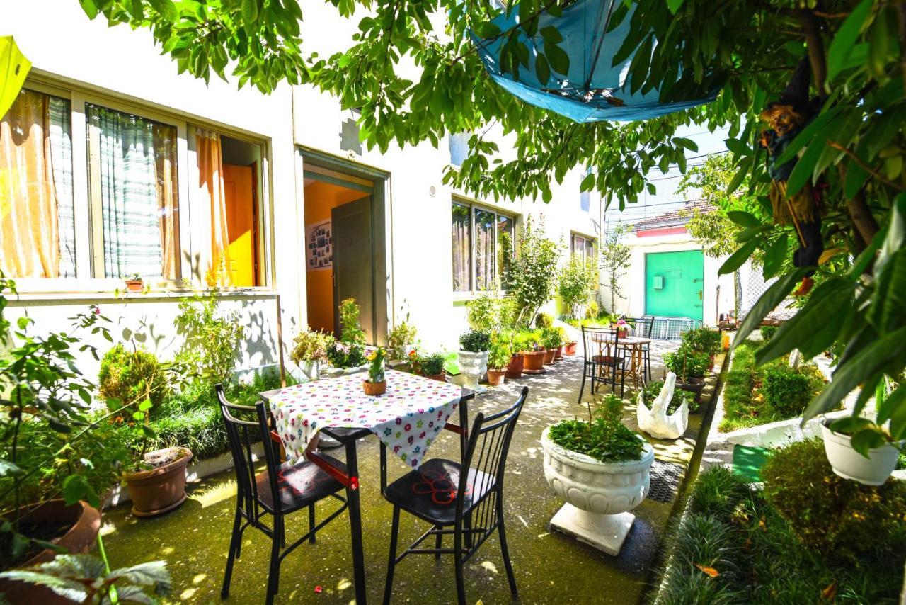 Lovely Apartment W/ Ac + Bath. + Kitchen + Parking And Garden Shkodër Eksteriør billede